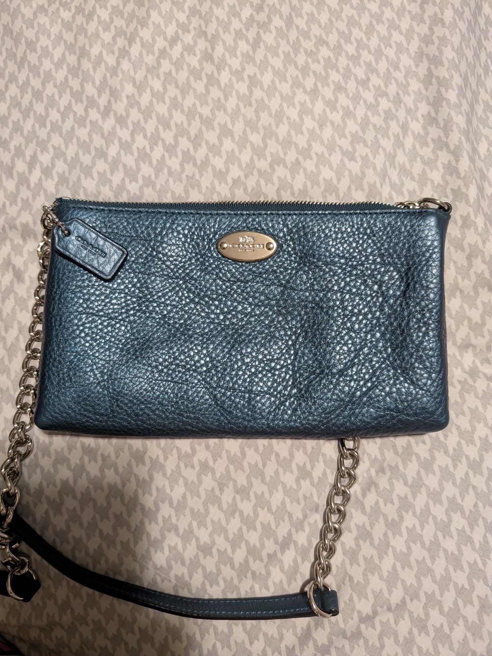 ✨ Coach Quinn Metallic Blue Pebbled Leather Crossbody Bag ✨